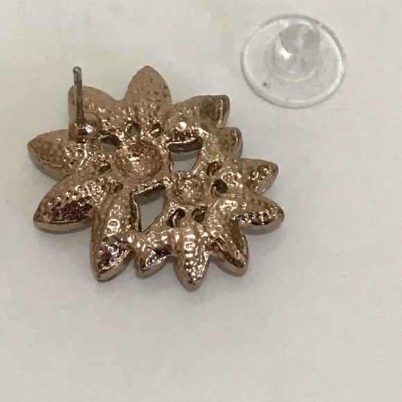 Vintage Rhinestone Earrings Gold Tone Stud Earrings - Picture 6 of 10